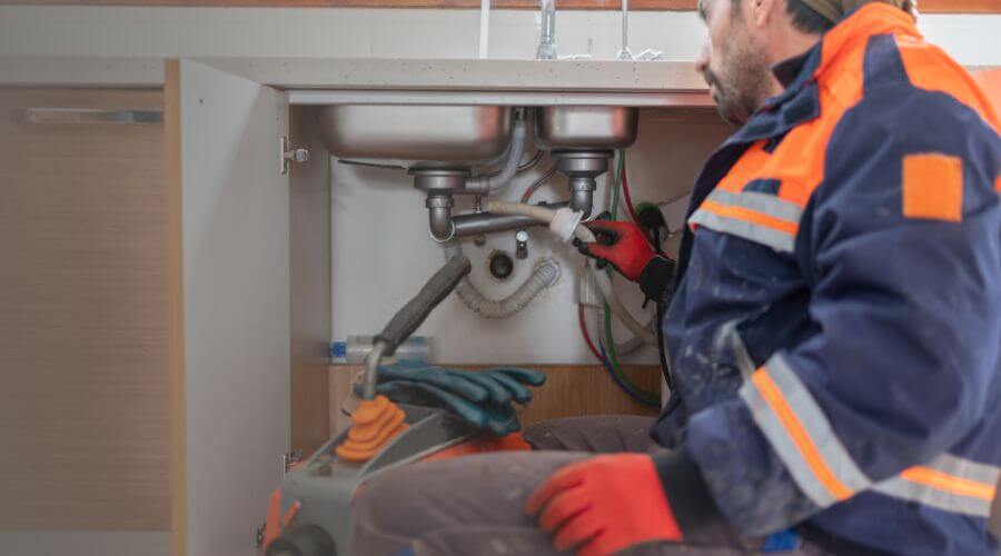 Expert burst pipe repair services in Homeland, FL